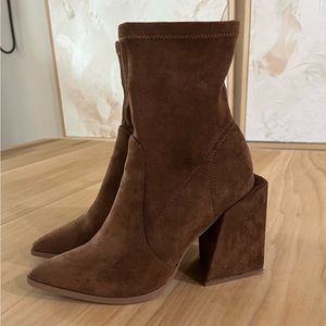 Steve Madden Toyi suede ankle boots